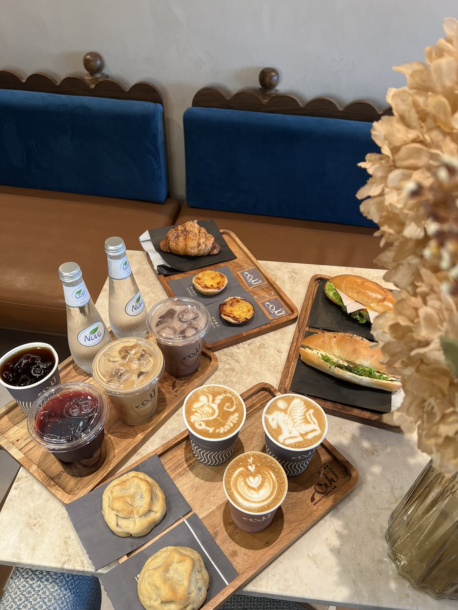 farfara444's tweet photo. تَيْم كافيه | Taim cafe .. ☕️🍪
6:00☀️12:00🌑
قهوة مختصة تعد لكم بأفضل المكائن و المطاحن و بأجود أنواع البُن و بعدة أنواع فاخرة ..

أيضًا يقدمون نوعين من الحلا تحضر لكم طازجة الكوكيز و ديناتا البرتغالية بطعم مميز و نكهة لذيذة ..👍😍

الموقع .. 📍
https://t.co/73XTURIX7d https://t.co/Etwr5tSUzc