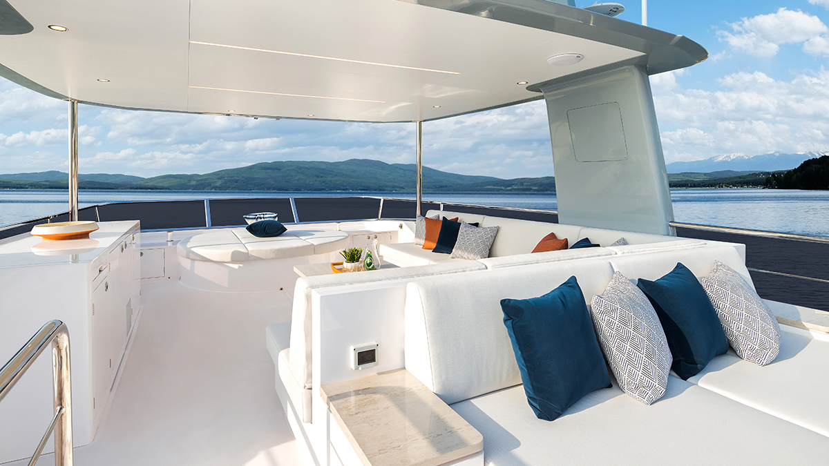 HorizonYachtUSA's tweet photo. FLIBS 2022 COUNTDOWN! This week's spotlight yacht is the Tri-Deck #FD110. Making her global debut at the Fort Lauderdale International Boat Show. #DefineYourHorizon
Visit us on the Face Dock, Red Zone, Slips 600-604. Make your appointment today: sales@horizonyachtusa.com https://t.co/IzoldA09K1