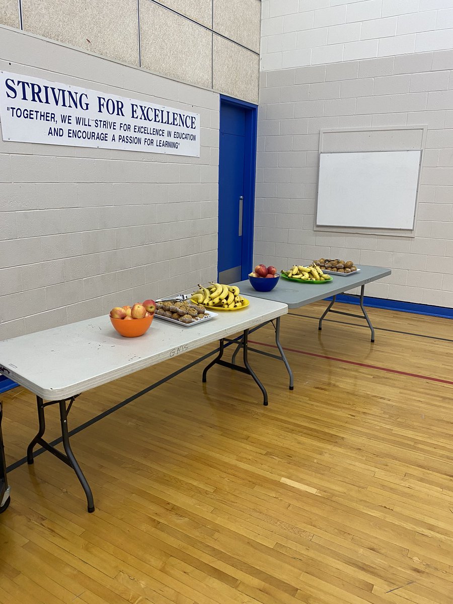 _MsPelletier_'s tweet photo. Kicking off #educationweek with our GMS Eagle families during muffins in the morning! We loved being able to host our families again and share our love for reading! 📚📖 @GMSRPS @RegPublicSchool https://t.co/c2fzhStsos