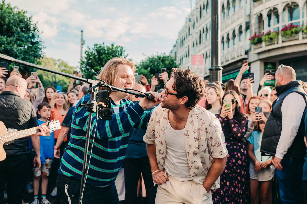 Just two besties having a sing-song on Grafton Street — spot any familiar faces? 👀 Did you miss out on @NiallOfficial and @LewisCapaldi road trippin' around Ireland? Rewatch 'Homecoming' at 9pm this Friday on Virgin Two 🙌 #LoveDublin