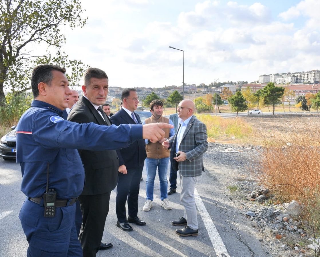 Köklü geçmişiyle İstanbul’un büyük bir değeri olan İtfaiye Teşkilatımıza, İBB iş birliğiyle kazandıracağımız yeni alanda, teknik incelemede ve görüş alışverişinde bulunduğumuz İBB İtfaiye Daire Başkanı Sn. Remzi Albayrak ve beraberindeki heyete ziyaretleri için teşekkür ediyorum.