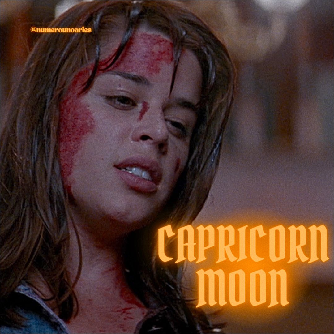 jessdahlg's tweet photo. #gonegirl #scream #alien https://t.co/FQXbjrjfS6