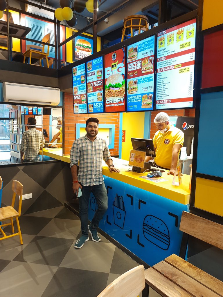 NanishKush's tweet photo. One of the best places for burgers and fries. We tried, veg snacker, chotu Singh and jr. Udta Punjab. They tasted good. Fun place to hangout with friends. Pricing and service is fine too. #burgersingh #aligarh #momos #burger #food @BurgerSinghs https://t.co/aCE1wFjAA6