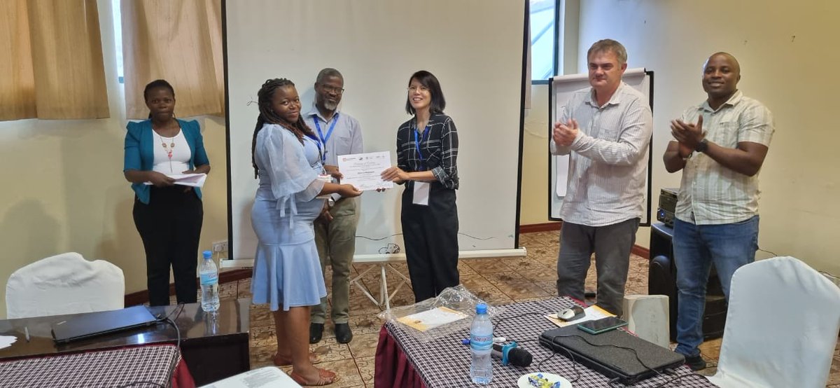 Recently in Tanzania: Building skills on data, product design, costing, equipment & more. 3-day intensive training for @TanzaniaTari breeders and mgt staff across 10 crops. Supported by EiB, CGIAR Accelerated Breeding Initiative, and @IBPlatform