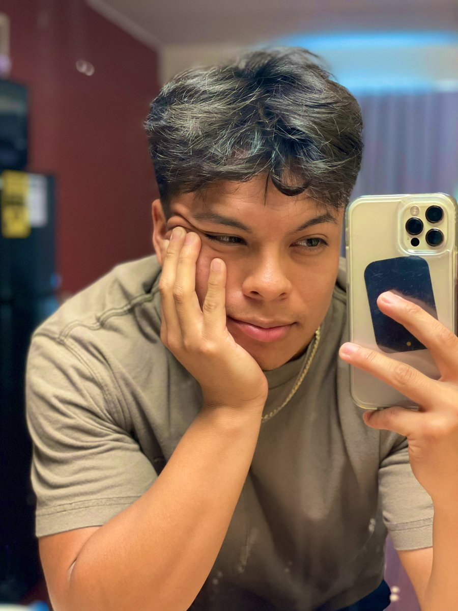 JhonathanCJose's tweet photo. Moods been up and down lately  #mood https://t.co/YqCWxRHaQD