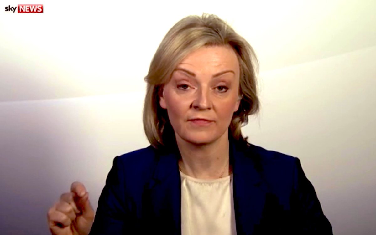 groovereligion's tweet photo. #LizTruss last seen leaving the #HouseofCommons with a bottle….
#Chancellorstatement #Hunt #torychaos #Parliament #Hoyle #kwasibudget #losers https://t.co/JVo5smqaJ0