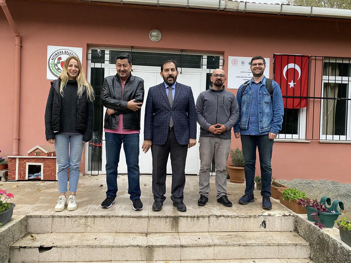 HasanSoyguzel's tweet photo. Çankırı Karatekin Üniversitesi Öğretim Üyesi Doç. Dr. Uğur Altuğ ve Yalova Üniversitesi Öğretim Görevlisi Cihan Yalvar ile birlikte Çobankale Kazı Alanı ve Kazı Evi’ni ziyaret ettik. Çobankale Kazısı, kadim tarihimize ışık tutacağı gibi turizme de büyük katkılar sağlayacaktır. https://t.co/Hjn2MOw3WA