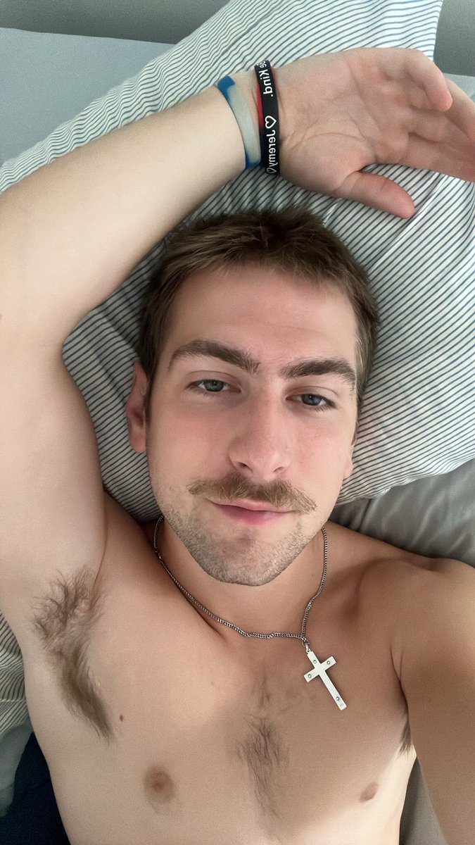 shredsjack's tweet photo. Let’s do cardio in my bed https://t.co/WX1oXezXJl