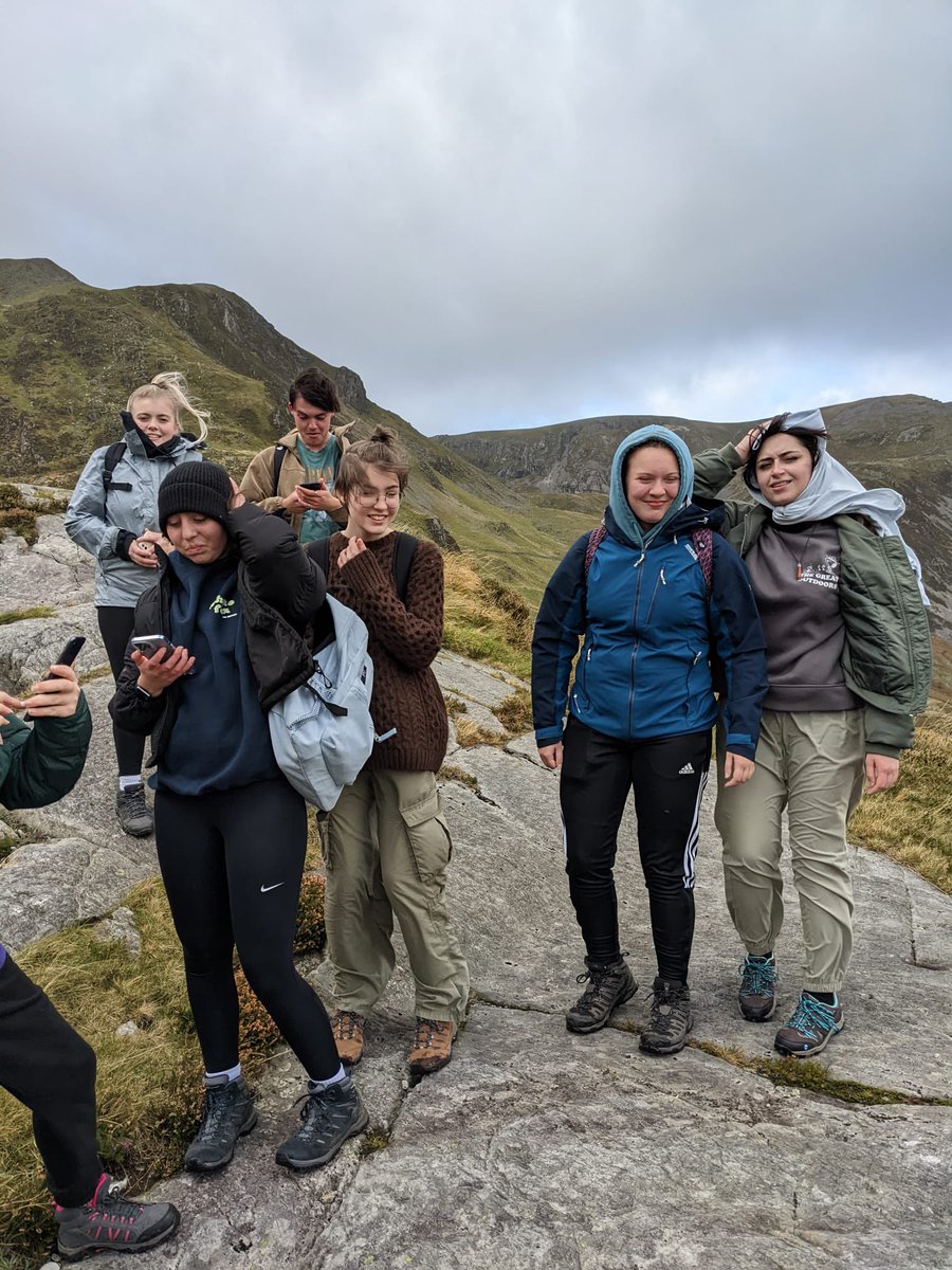A blustery fieldtrip for A level Geographers and Geologists today. A very enjoyable and memorable day! <a href="/alunschool/">Alun School</a> #fieldtrip #wjecgeography #eduqasgeology