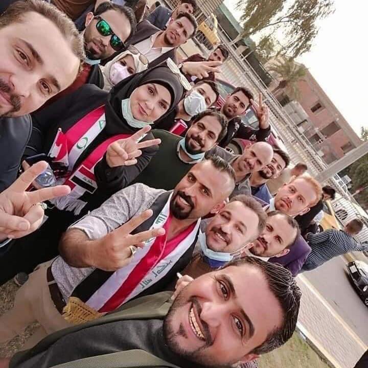 حملة الشهادات العليا ، الشهادات العليا والاوائل الفئتين الوحيدتين اللذان لم يحصلان على حقوقهم من قانون الدعم الطارئ 
#غدا_ثوره_الشهادات