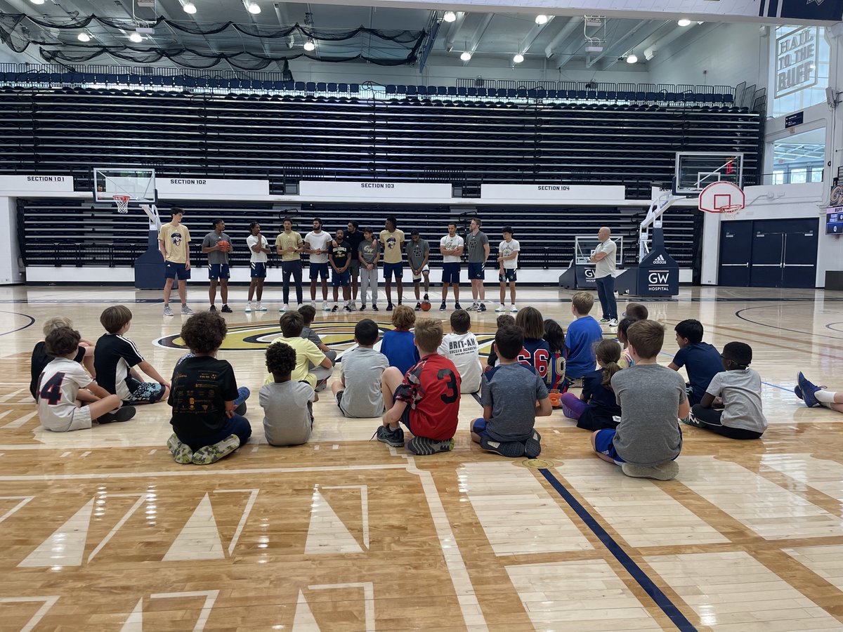 GW Men's Basketball tweet media