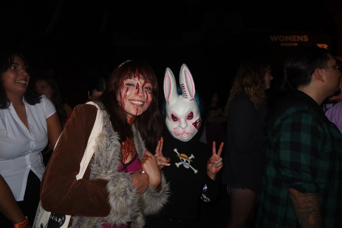 mar (big music girl) tweet media