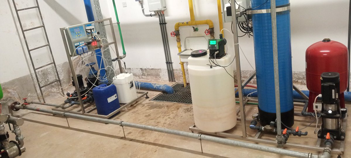 MosesAddae12's tweet photo. Engine room 
Contact me for your water treatment machine installation 💯 https://t.co/670UJAWEEU