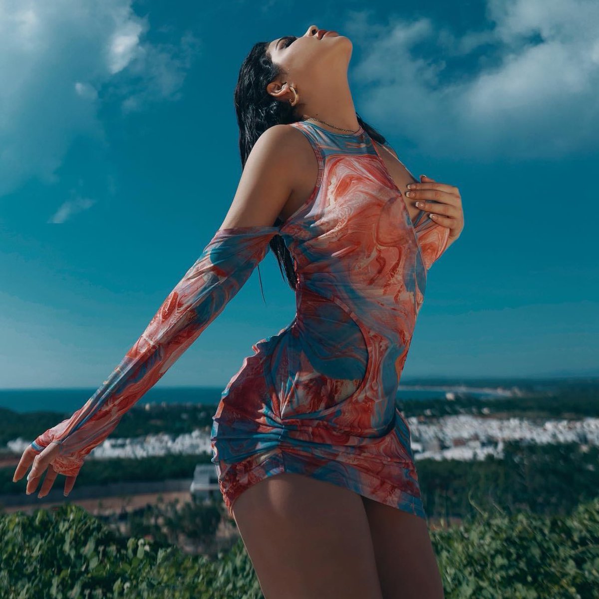 KeninisMx's tweet photo. Spotify Update — Oyentes Mensuales:

Kenia OS — 4,087,383 (+9,962) *new biggest peak in her career* https://t.co/jZKy7c1yft