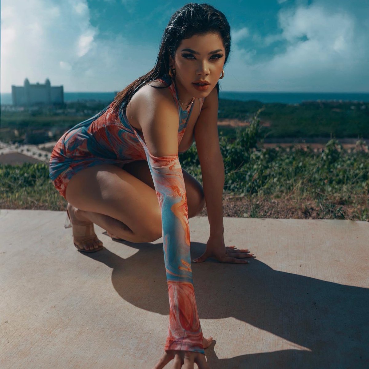 KeninisMx's tweet photo. Spotify Update — Oyentes Mensuales:

Kenia OS — 4,087,383 (+9,962) *new biggest peak in her career* https://t.co/jZKy7c1yft