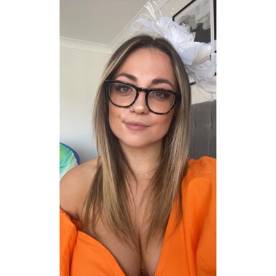 zoe_leanne20's tweet photo. #NewProfilePic https://t.co/sRfzAWzxeA