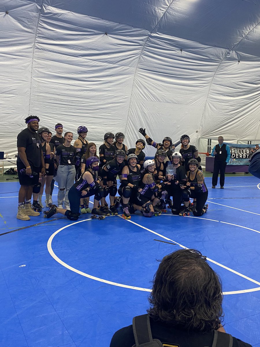 A BRACKET #trophyceremony for <a href="/GemCityRD/">Gem City Roller Derby #D8NStrong!</a> ! CONGRATS ON TAKING HOME THE CAKE AT THE #birthdaybash #tournament as part of the <a href="/WFTDA/">WFTDA</a> #BackOnTrack series! #derbytwitter #rollerderby