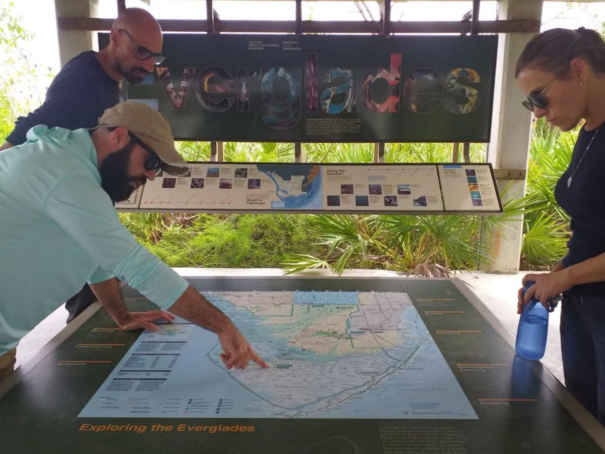 corescam's tweet photo. What a nice day yesterday with the #Blueflux team!
How are methane and carbon dioxide fluxes measured in the #mangroves? NASA's Carbon Airborne Flux Experiment #NASA_CARAFE and @DynamicAviation🛩️They get it done possible😉
@EvergladesNPS @NASAEarth #NASA_blueflux
📸@RMRomanCuesta https://t.co/BF092FJcfz