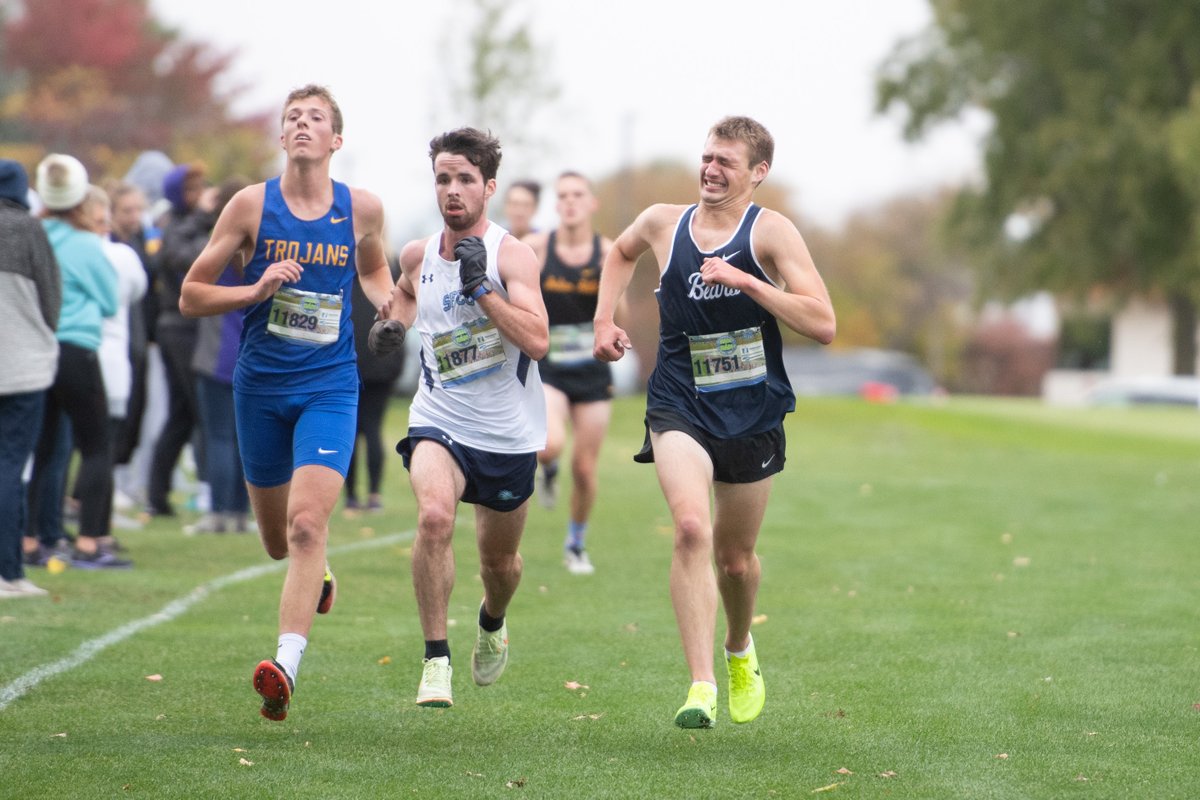 DMACCAthletics's tweet photo. Thanks to @IHCCAthletics @BStew4 for the wonderful Cross Country pics from last weeks meet. https://t.co/KxBTOPH6jx