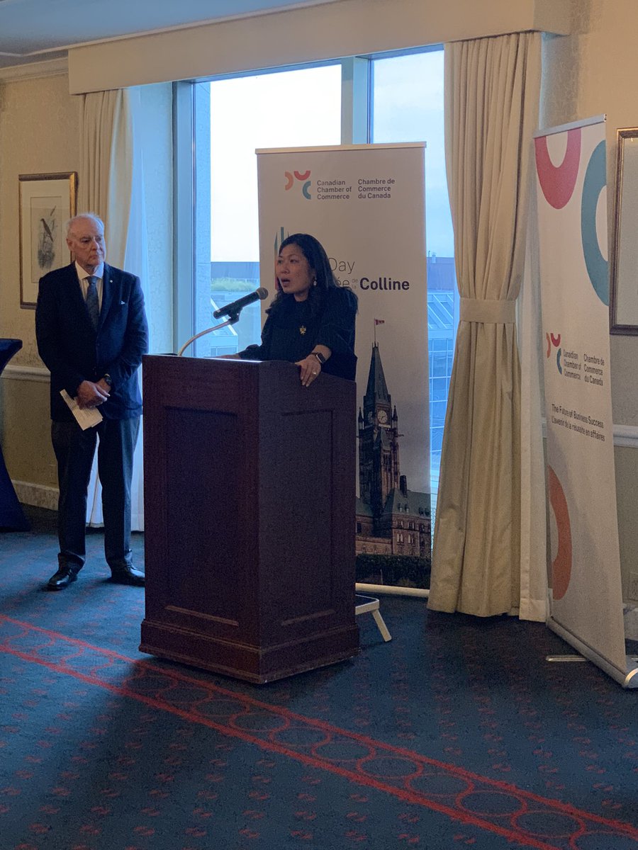 Minister <a href="/mary_ng/">Mary Ng</a> is with us to kick off Small Business Week! Thank you for joining us Minister to talk about starts-ups, scaling, accessing markets and the importance of #smallbiz innovation to our economy and communities #SmallBusinessWeek #cdnbiz #cdnpoli <a href="/amazonca/">Amazon Canada</a>