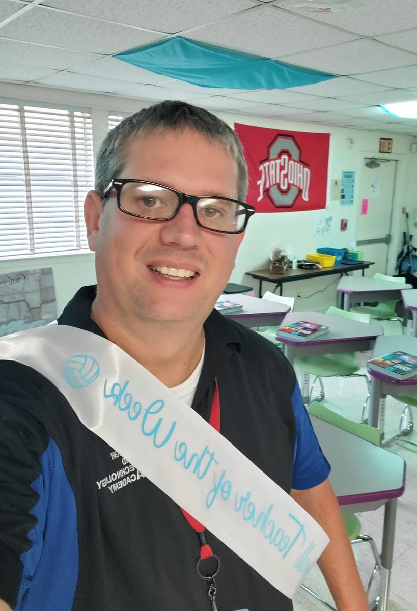 Monticelloman1's tweet photo. I am very excited and humbled to be named Teacher of the Week by our awesome Girls Volleyball Team. Thank you Lady Eagles! #datadoes #datafam #dataedwhite https://t.co/47zp9Ty7Ax