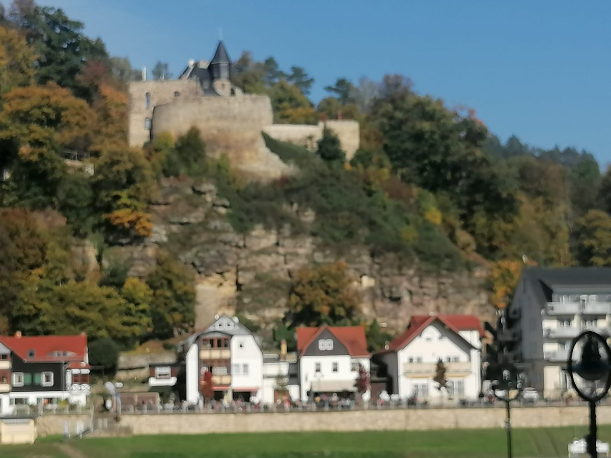 LinkeSOE's tweet photo. Tag 2 unserer Airframe-Tour führte uns heute nach #Königstein, #BadSchandau, #Rathen und #Wehlen. #energiepreiserunter #deckeldrauf https://t.co/wPtAqw0ebn