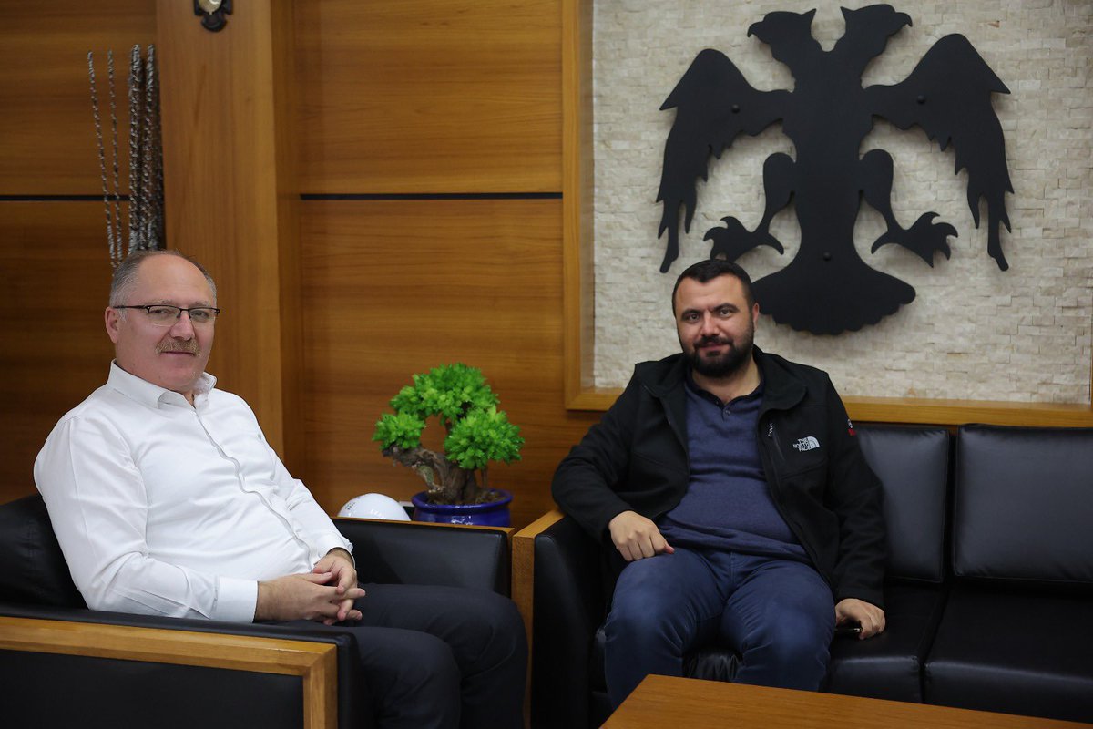 Önceki dönem Gençlik Kolları Başkanımız ve İl Genel Meclis üyemiz <a href="/MuratTORAMAN/">Murat TORAMAN</a> ‘a ziyaretlerinden dolayı teşekkür ediyorum.