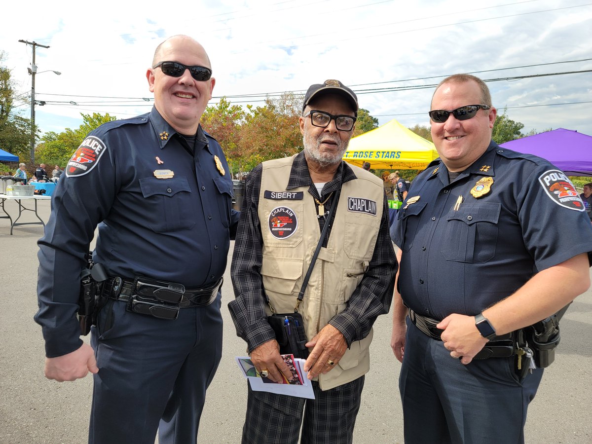 MboroPoliceDept's tweet photo. We had a great time at the MPD Faith & Blue Weekend Community Day this past Saturday. Residents got an opportunity to visit many of the community resource agencies and other community partners. Food was collected for our Pack-A-Cruiser event. #FaithandBlueWeekend https://t.co/VVMd6dN9ZF