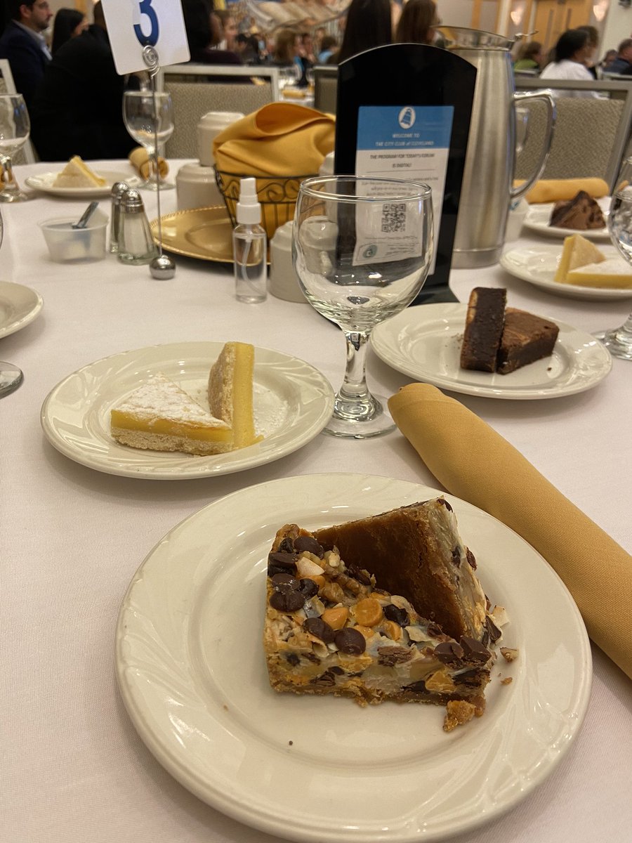 gianniraybuck's tweet photo. Choose your fighter. @TheCityClub https://t.co/EUEJYFqU4t