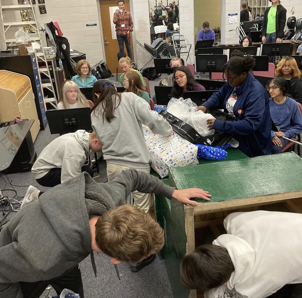 WLHS_Band's tweet photo. Thank you so much to the @hcpss_wlhs Band Boosters, Mr. Green, and @BaltimoreBrass for the brand new Mellophones and Marching Baritones!!!! https://t.co/vvxb0PUCHu
