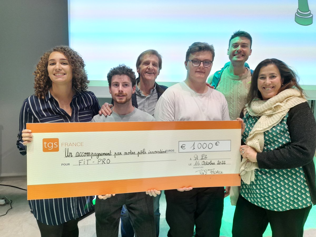 [ #SWSaintLo2022 ] Avec son projet de création d’une ferme de lentilles d’eau destinées à l’alimentation protéinée des sportifs, l’équipe #FitPro remporte un accompagnement par notre pôle #conseil en #innovation (cc <a href="/al_chopin/">Alexandre Chopin</a>)
. 
👏 Bravo à toute l’équipe !
#startup #foodtech