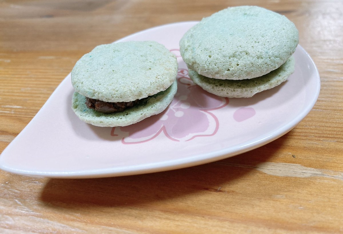 形歪だけどマカロン作った！
明日食べるんだ〜🌙☁️

味はとっても美味しいよ𓈒𓏸 𓈒 𓏸 𓐍

おやすみ〜𓈒 𓂂𓏸𓋪
いい夢見てね🦄💭💗

 #DFT47 
 #DFT
 #おやすみVTuber