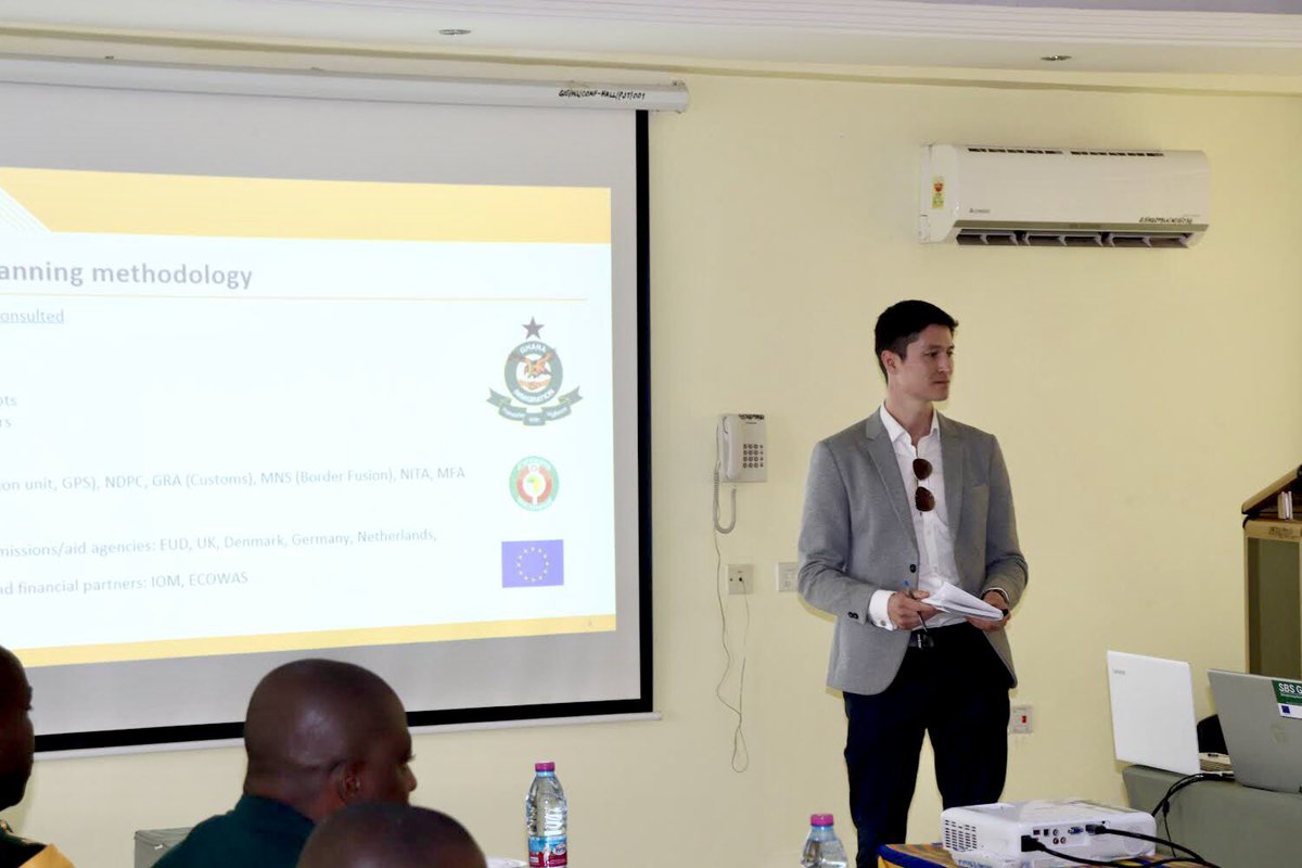 ICMPD_Ghana's tweet photo. Brainstorming session with the Ghana Immigration Service TWG on the methodology for the development of the next GIS strategic plan. #programmingcycle #SMMIG @ICMPD_Ghana @ICMPDWestAfrica
#MakingMigrationBetter https://t.co/lCP8LRIsiy
