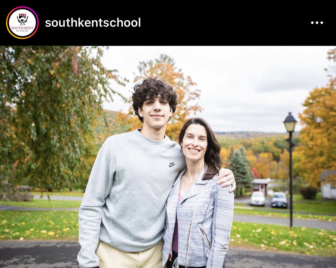 CoachChills's tweet photo. Love when the @SouthKentHoops #Brotherhood gets to have their family come visit them. #FallFamilyWeekend https://t.co/pa0sNPyH2B