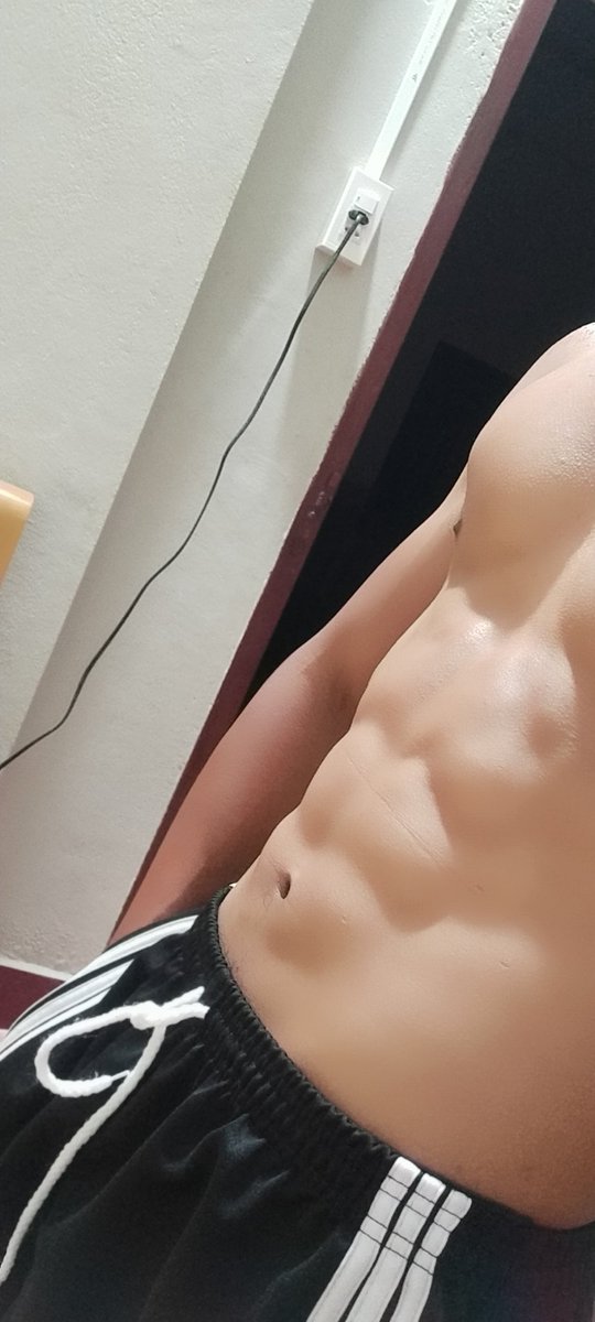 TraiMen1994's tweet photo. Cứ vui lên đi nhở https://t.co/417yqaWAOt