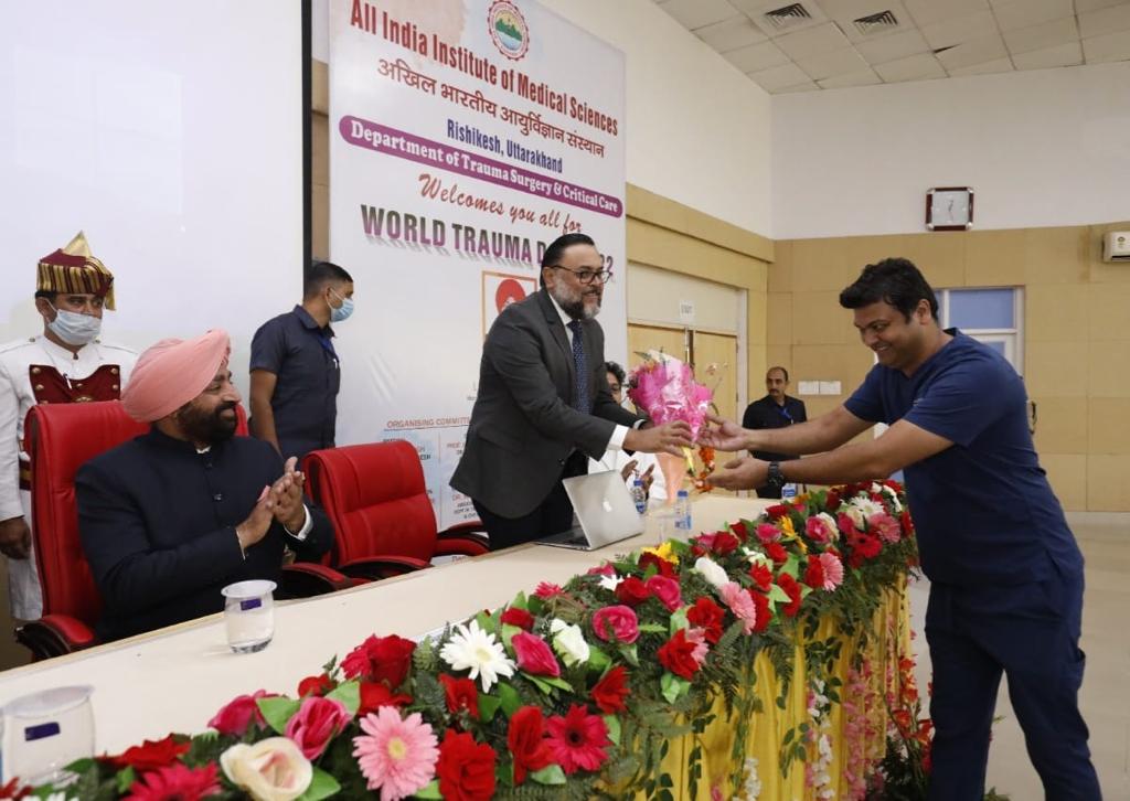aiimsrishi's tweet image. #उत्तराखंड महामहिम राज्यपाल लेफ्टिनेंट जनरल (सेवानिवृत्त) गुरमीत सिंह द्वारा आज @aiimsrishi
में वर्ल्ड ट्रॉमा डे के मौके पर अपने विचार रखे।
#WorldTraumaDay
#TraumaCare2022 
@MoHFW_INDIA @mansukhmandviya @OfficeOf_MM @DrBharatippawar @meenusingh4