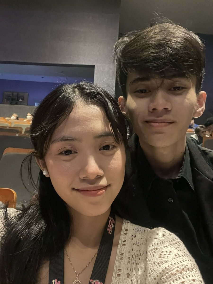 llainecstro's tweet photo. sobrang mahal kita 🫶🏻 https://t.co/YsF54H6GW9
