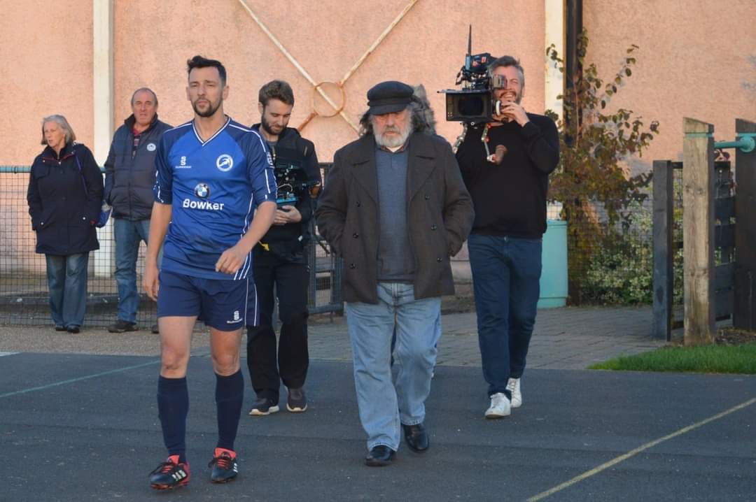SimonmcbrideP's tweet image. Just came up my memories.A Royle visit ! #Rickytomlinson and #Ralflittle .Great banter with these 2 from the #Roylefamily @stfladies @AndyBayes @BowkerBMW @Teamgrassroots_ @UCLanSport @EarlyDoorsClips #Mikebassett