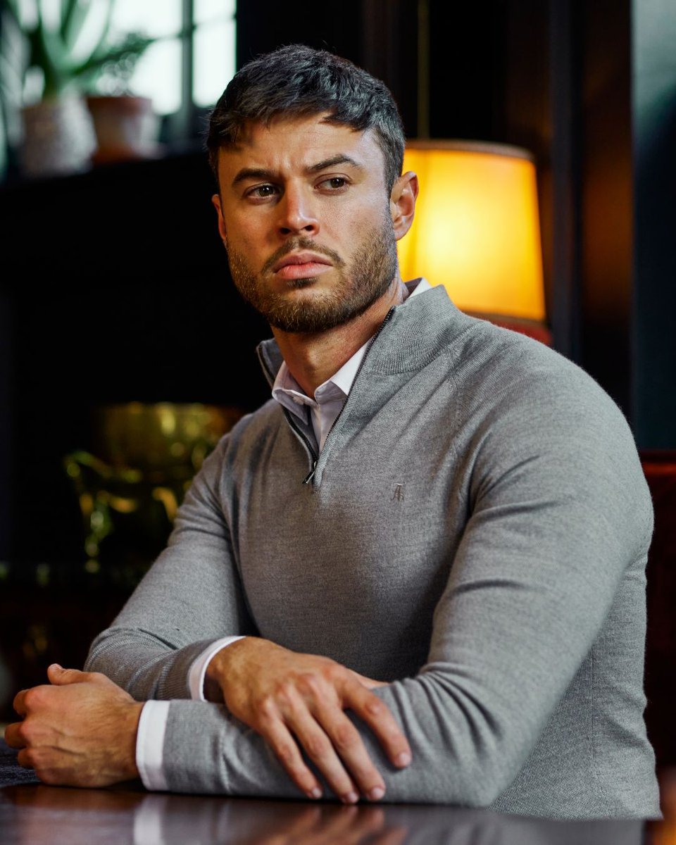 TAILOREDATHLETE's tweet photo. TAILORED ATHLETE debuts the Autumn 2022 collection, an embodiment of luxury &amp; style.

Discover #Luxecollection: https://t.co/rxmh3I4juW 

#TAILOREDATHLETE https://t.co/TXCu8lLGQn