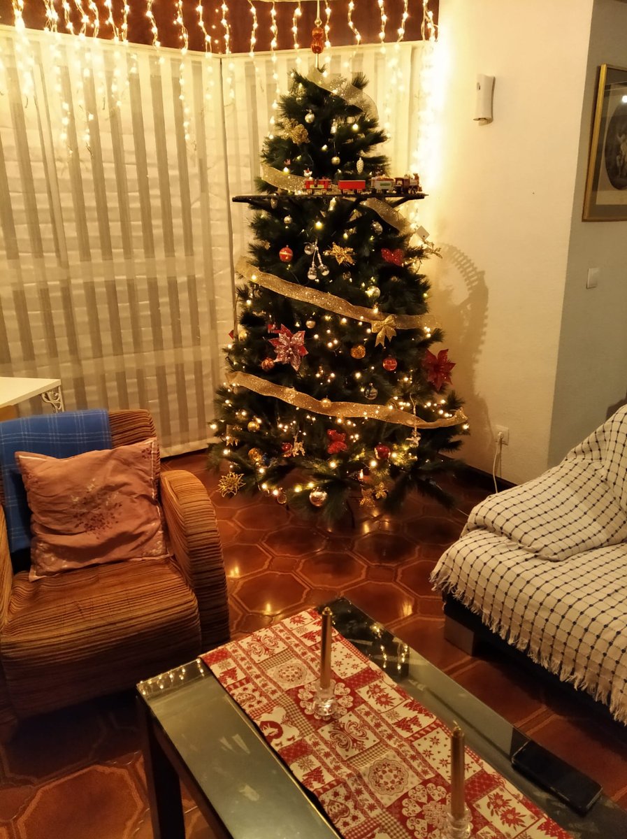 JuaniMenchon's tweet photo. 🎅La Navidad está próxima #Navidad #Fiestas Navideñas
❄️☃️Empezar a pensar la decoración https://t.co/lKpPL4yjva