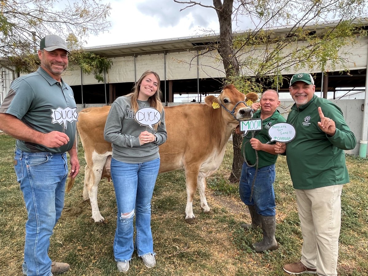 NWHomecoming's tweet photo. Photo Contest 2022 | School of Agricultural Sciences🐥🐥🐮 

Vote for your favorite office/ department! https://t.co/X5dplwsrrW