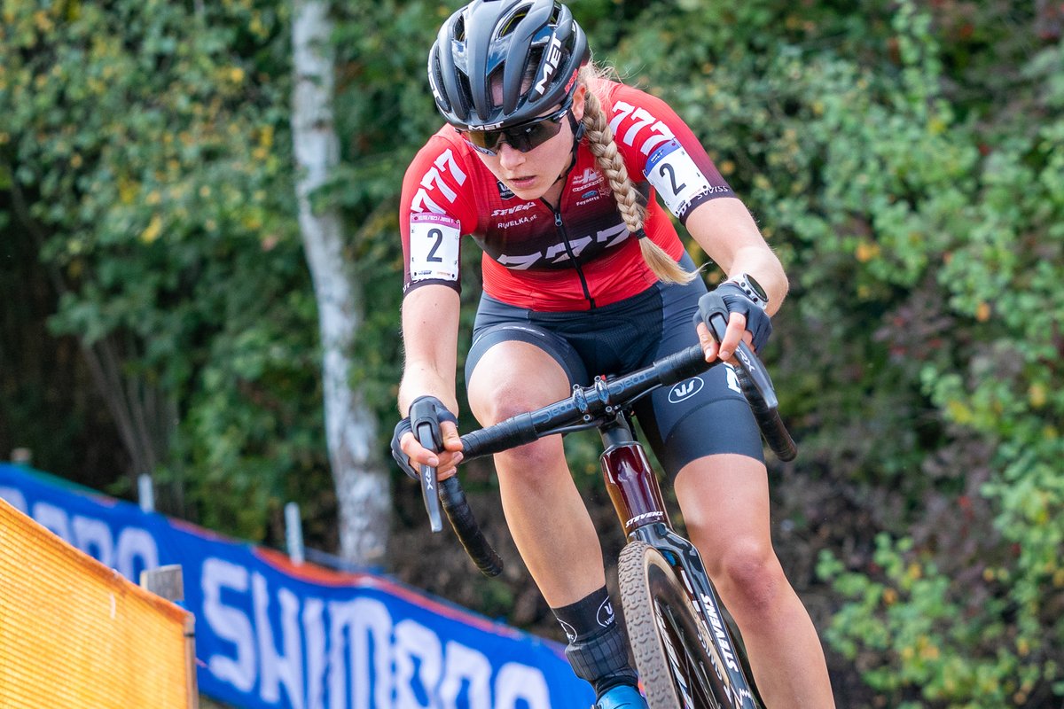 Gisteren een thuiswedstrijd bij de cross tijdens de <a href="/GPOisterwijk/">Grote Prijs Oisterwijk</a>. Het prachtige weer zorgde voor een ideale dag voor het maken van mooie foto's ...