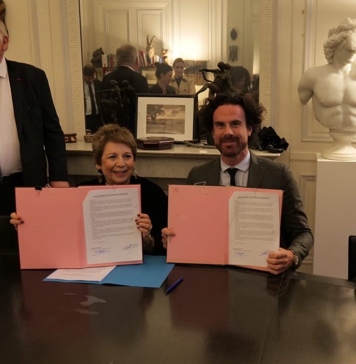 Sciences Po signe la déclaration universelle des droits de l’humanité, qui propose de créer une interdépendance entre les espèces vivantes, d’assurer leur droit à exister et le droit de l’Humanité de vivre dans un environnement sain et écologiquement soutenable. #ScPoDDHu