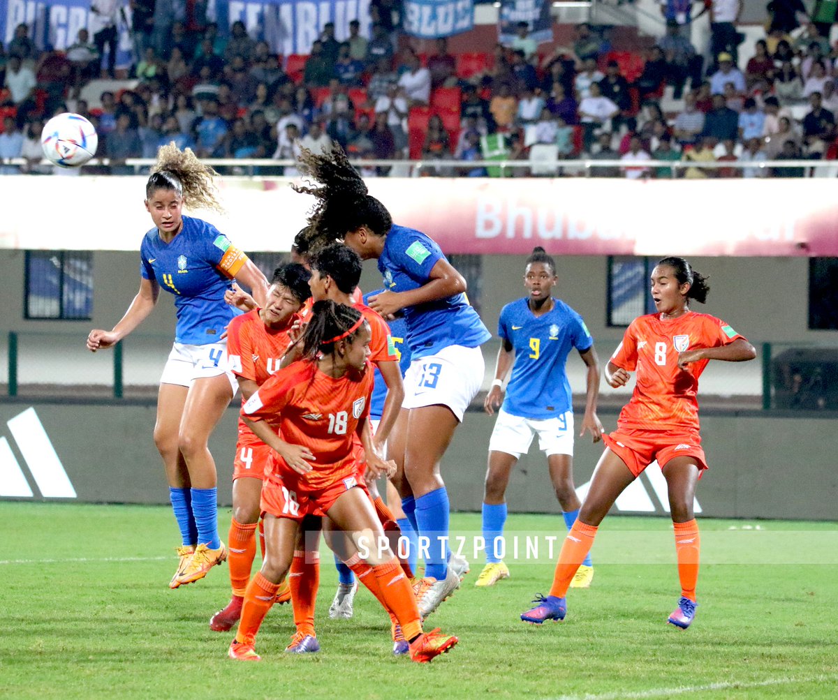 sportz_point's tweet photo. India 🇮🇳 ends U17 WWC campaign with 0-5 defeat against Brazil 🇧🇷

.
.
#U17WWC #BackTheBlue #ShePower #IndianFootball #BreakingBoundaries #KickOffTheDream #HerGameToo #BlueTigresses #INDvBRA #football https://t.co/K742lZLoYi