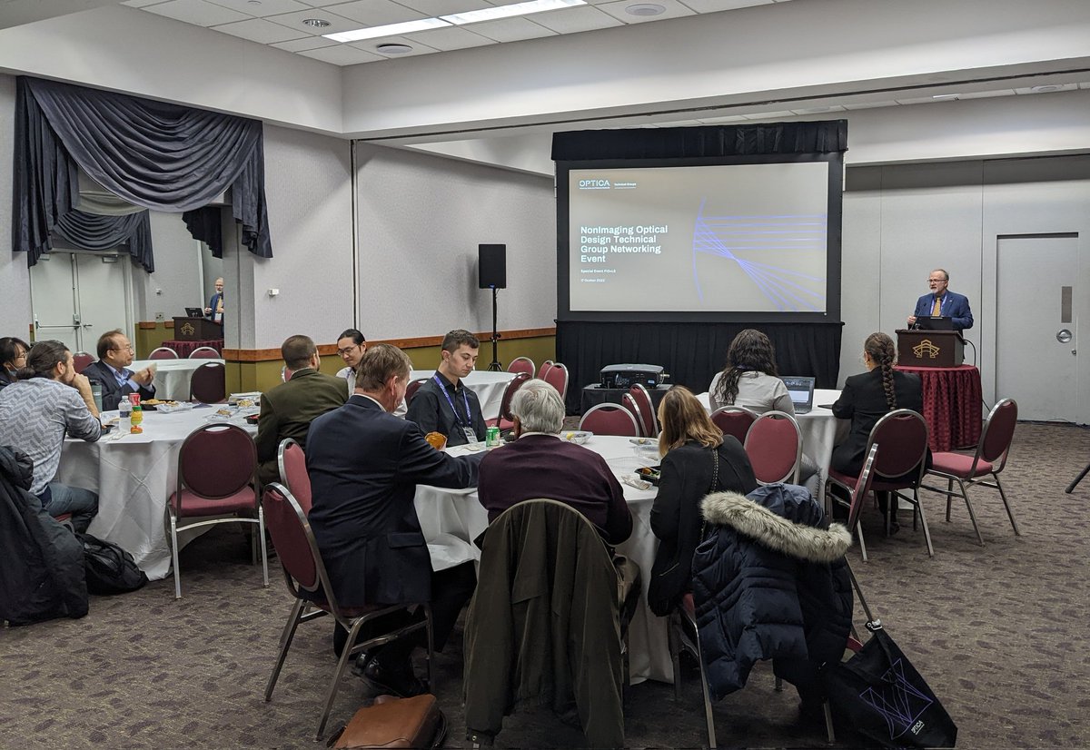 Our NonImaging Optical Design TG networking event is underway at #FiO22. Thanks <a href="/GroverSwartzlan/">Grover Swartzlander</a> for chatting with our attendees!
