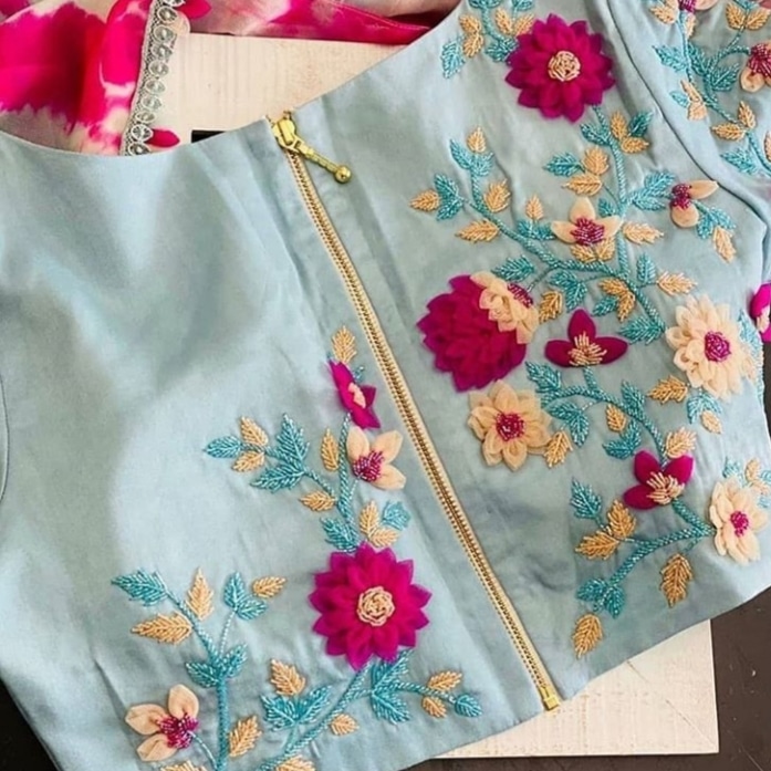 AzwaCreation's tweet photo. Western party wear dresses India's one of the best ladies wear suit sari lengha etc. #handwork #azwacreation #AZcreation #embroidery #lengha #suit #sari #kurti #womenswear #womensfashion #fashionblogger #trending #fashiondesginer #designer #streetfashion #stylist #azwacreation786 https://t.co/5BdUklvAqQ