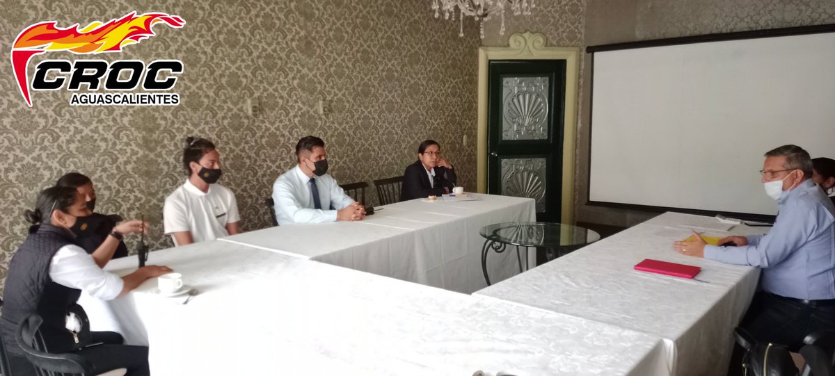 Seccion67CROC's tweet photo. #CROCAguascalientes;
Está mañana nos encontramos acudiendo al llamado de nuestras compañeras camaristas #HotelQuintaReal, dónde se soluciono el desglose de sus propinas, esto con el objetivo de que sea mas equitativo en todo el departamento.
@IsaiasSiCumple
@chitocroc https://t.co/gMqZgqoM1N