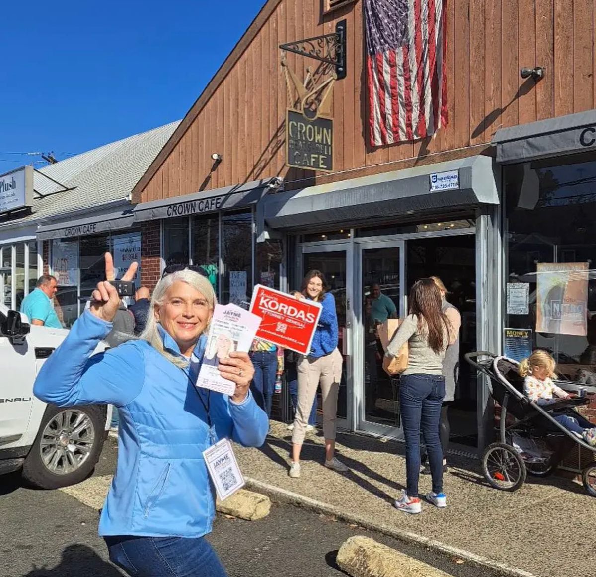 JaymeStevenson's tweet photo. It was a beautiful, fun, and productive Saturday morning in #Bridgeport with @Jkordas2022, @MikeGrant262, and friends/volunteers to get out and walk the neighborhood.
#TeamJayme #uscongress #championforconnecticut https://t.co/OpNEKSFt7S