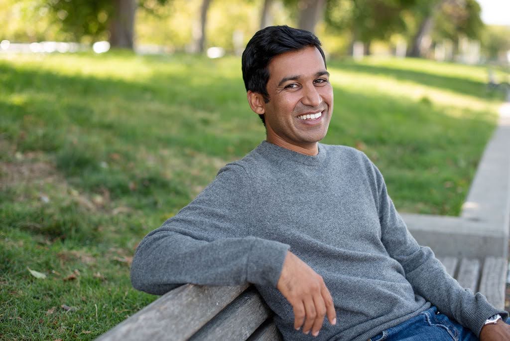 Join us this Thursday night (5:30 PM EDT) for our first *in-person* Cornell Tech @ Bloomberg Speaker Series session since 2020!! Don't miss <a href="/CarolineHydeTV/">Caroline Hyde</a> asking <a href="/martinmignot/">Martin Mignot</a> &amp; <a href="/shardul_shah/">Shardul Shah</a> why <a href="/IndexVentures/">Index Ventures</a> opened a #NYC office now
bloom.bg/3CXfhew
#CTechBBG #VC