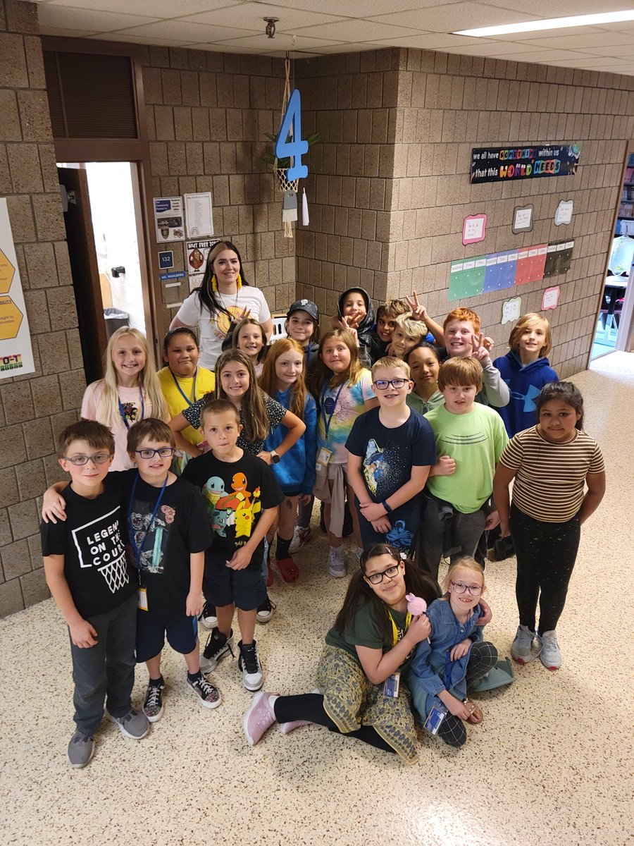 Indy_STEM's tweet photo. Congratulations to our September Cleanest Classrooms:  Ms. Kreuger, Ms. Wahlberg, Ms. Rajkowski, and Ms. Hawkins.  Thank you students and staff for showing responsibility and kindness by helping our custodians keep Indy looking amazing! https://t.co/0qj018gnMc